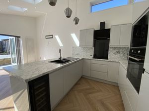 Kitchen- click for photo gallery